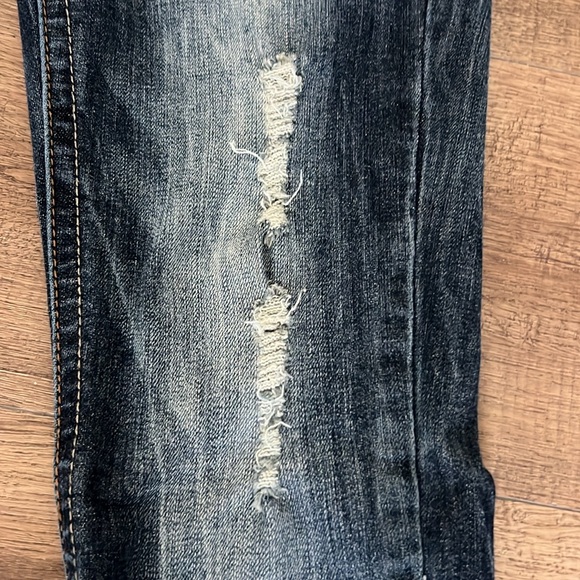 🌸2 PAIRS OF SKINNY JEANS🌸 - Picture 3 of 16